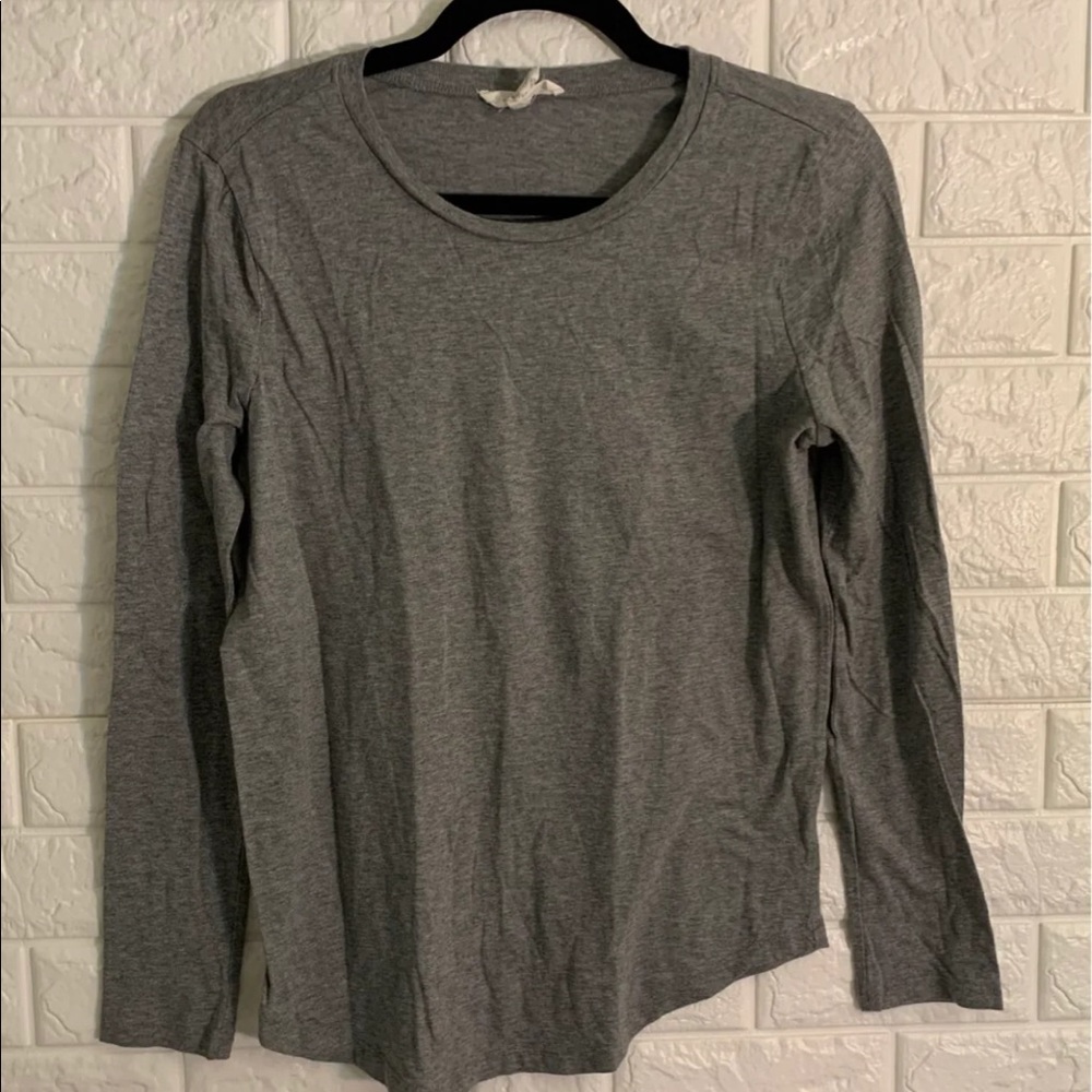 Set of two gray long sleeves